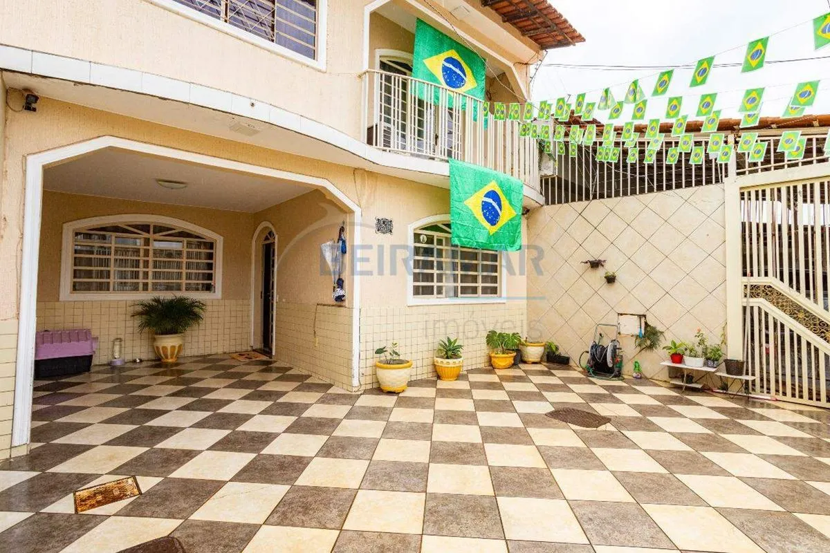 Se você procura espaço, conforto e uma excelente opção para sua família, este so...