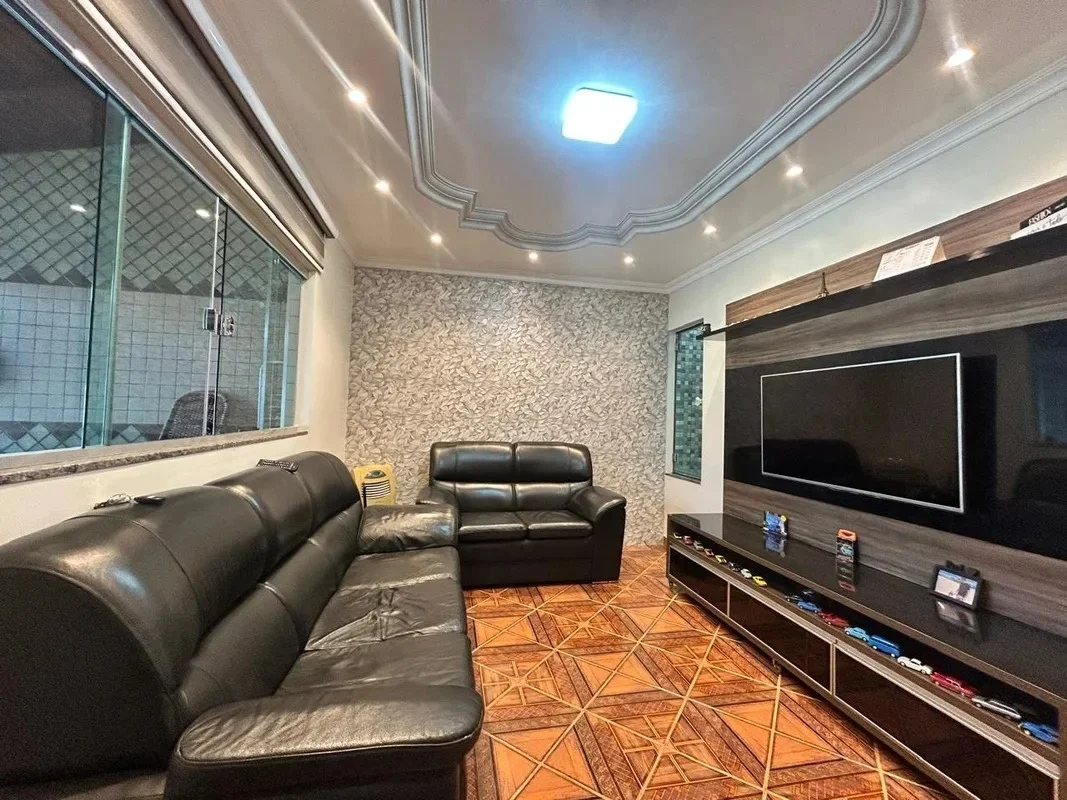 Casa à venda na QR 410 – Samambaia NorteExcelente oportunidade para quem busca c...