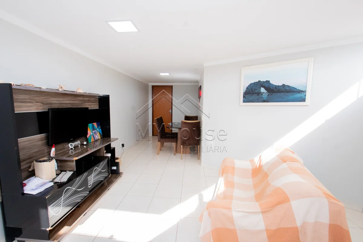 Venda Apartamento Residencial Dona Zelina, Colônia Agrícola Samambaia 03 quartos...