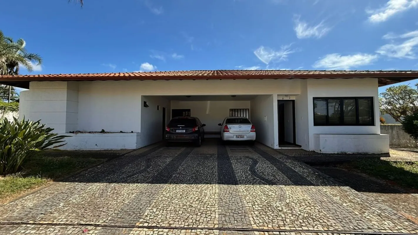 Imobiliária Solino vende casa térrea no condomínio Bela vista! Casa composta de:...