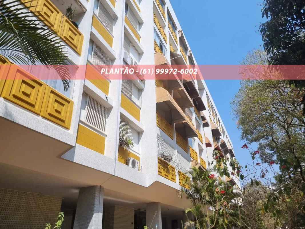 Apartamento vazado com 180m² de area privativa, composto de sala, 3 quartos, suí...