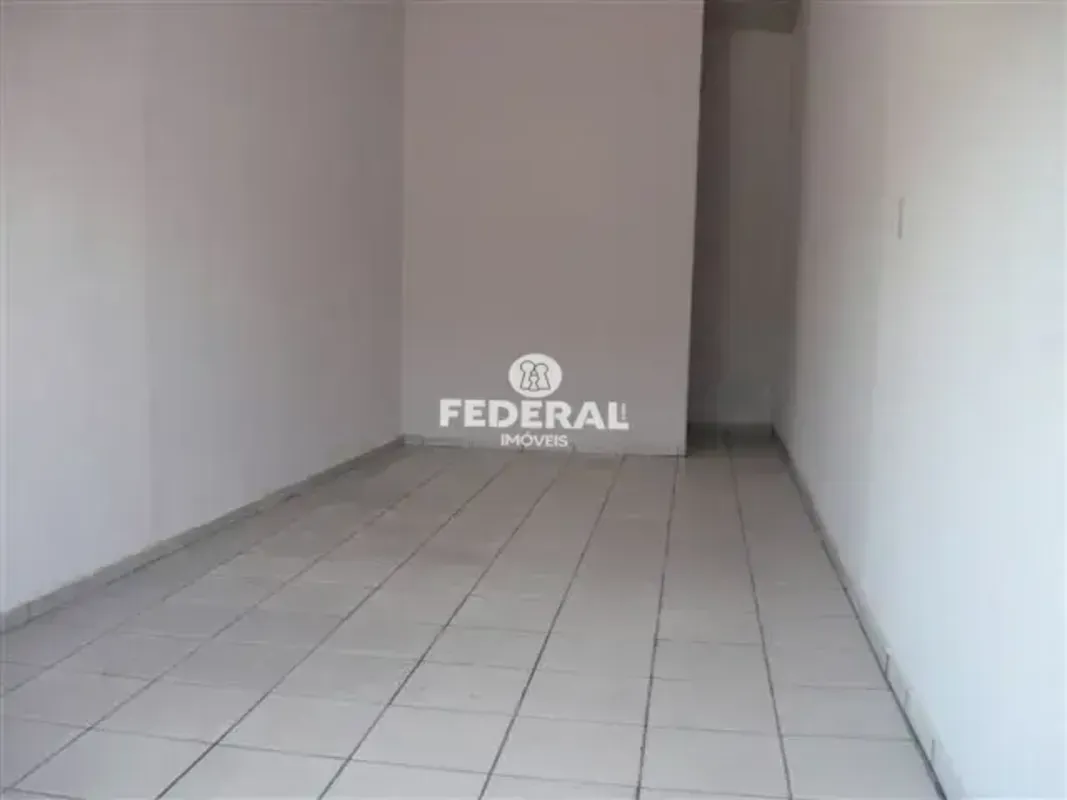 LOJA 01 - PISO CERAMICA, FORRO PVC, PAREDES EM TEXTURA, 01 BANHEIRO. Rev: 82 12/...