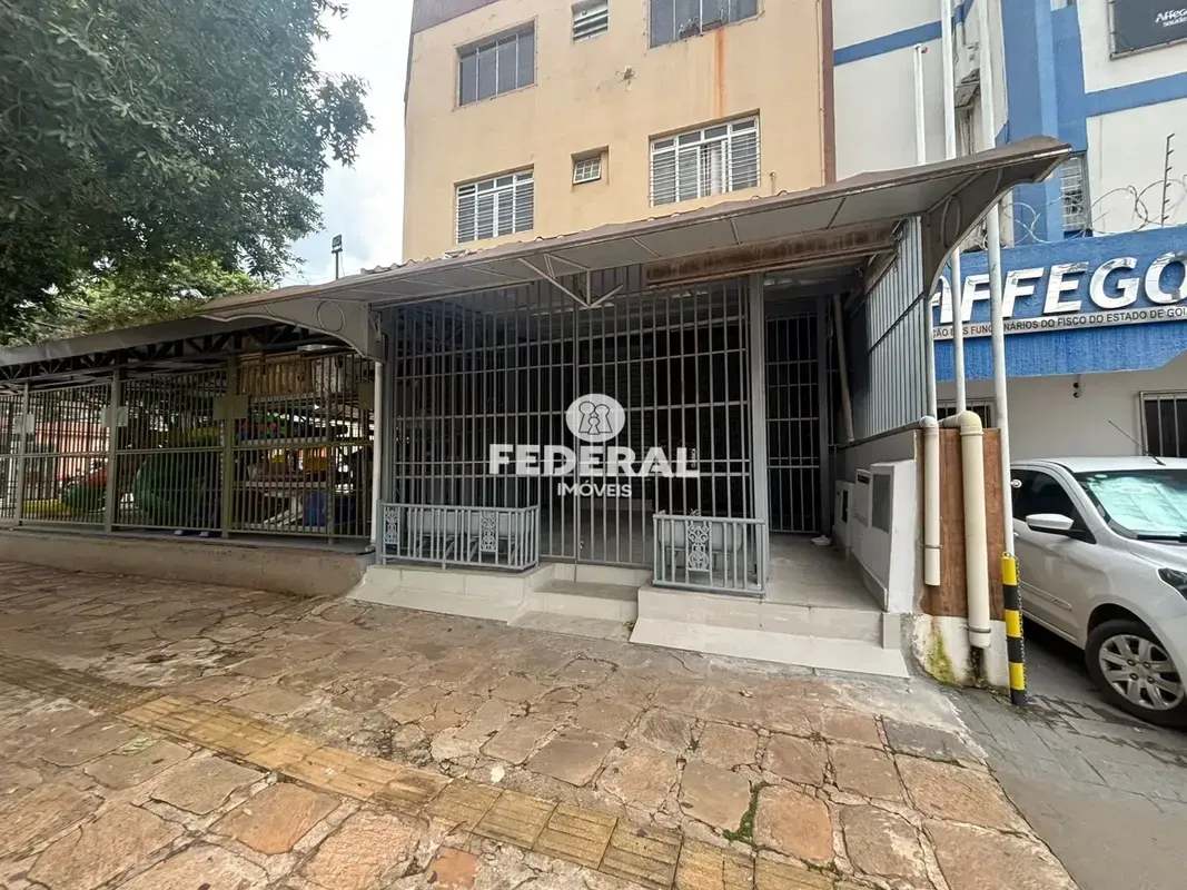 Loja para locação em Goiânia, no Setor Sul. Em rua asfaltada e perto de vias de ...