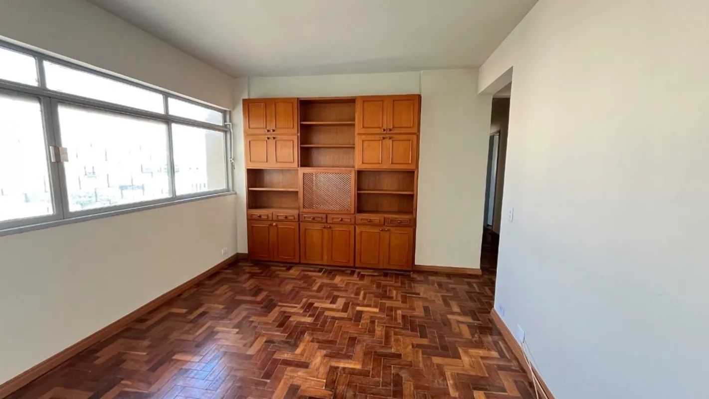 Viva no coraÃ§Ã£o de GoiÃ¢nia, no tradicional Setor Central, com toda a conveniÃ...