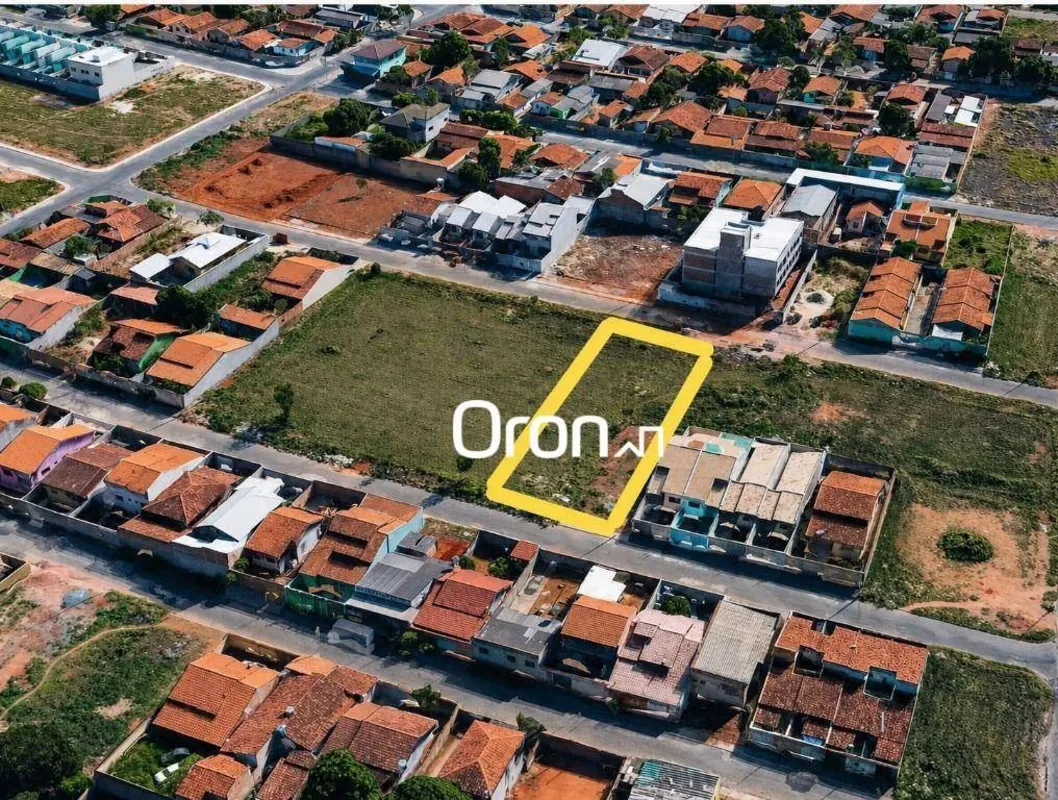 CÓDIGO DO IMÓVEL: TE1338LOCALIZAÇÃO:Com fácil acesso às Avenidas V-8 e Liberdade...