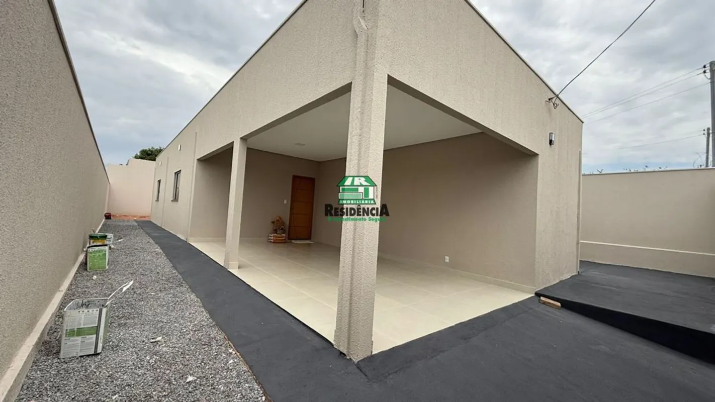 Casa EM LOTE INTEIRO à Venda Bairro IDELFONSO LIMIRIO Anápolis!VALOR R$368.000,0...