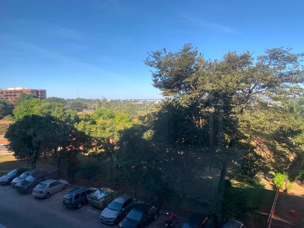 Viva o privilégio de morar na SQSW 105, uma das quadras mais desejadas do Sudoes...