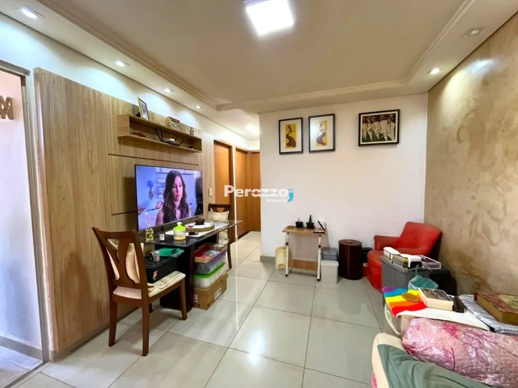 Seu Novo Lar na QC 05 dos Jardins Mangueiral: Apartamento TÉRREO Completo com 2 ...