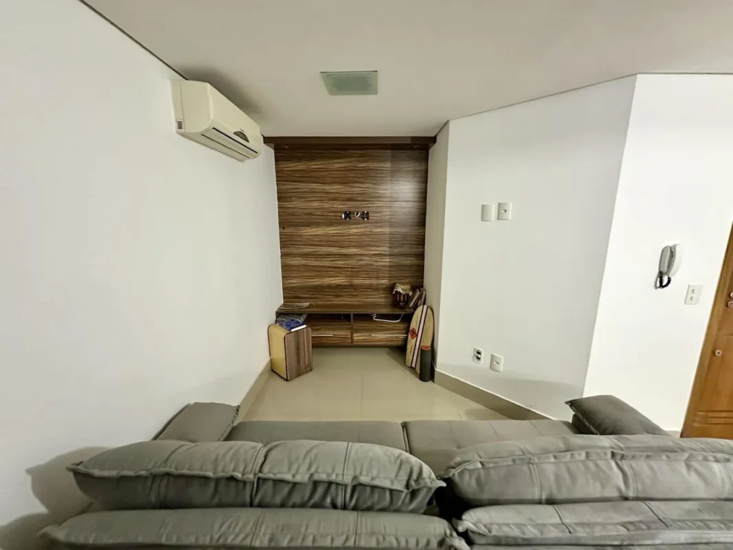 APARTAMENTO REFORMADO COM 2 SUÍTES E VARANDA NO SOLAR DE BRASÍLIAExcelente apart...