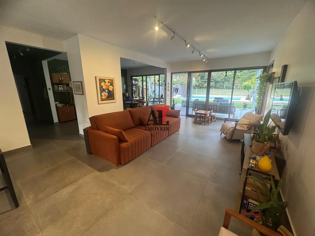 Casa Térrea à Venda – SHIS QI 29 | Lago SulMais do que uma casa, este é um lar a...