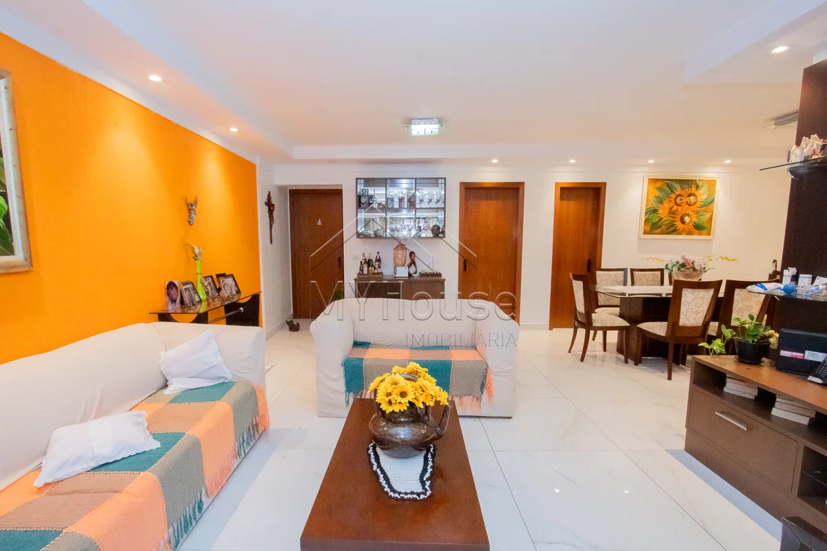 Rua 8 sul - Res. Tropical - 154m² - 4 quartos - 2 vagas soltas - Águas Claras Su...