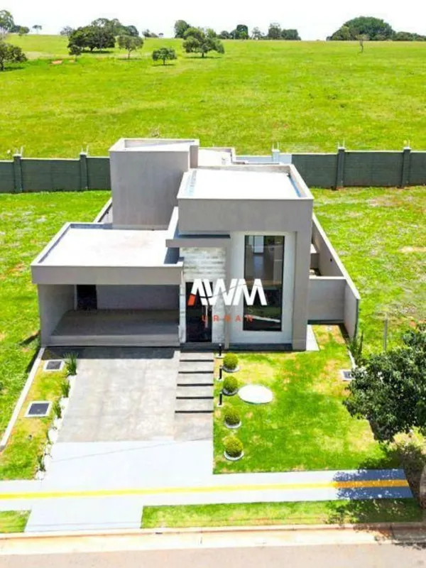 180,70 m² de área construída | 364,31 m² de terreno | 3 suítes sendo 1 master | ...