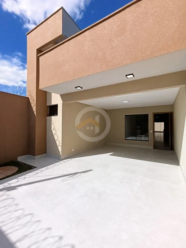  Casa de 3 suites plenas nova no Jardim Planalto proximo da Avenida T 9 , locali...