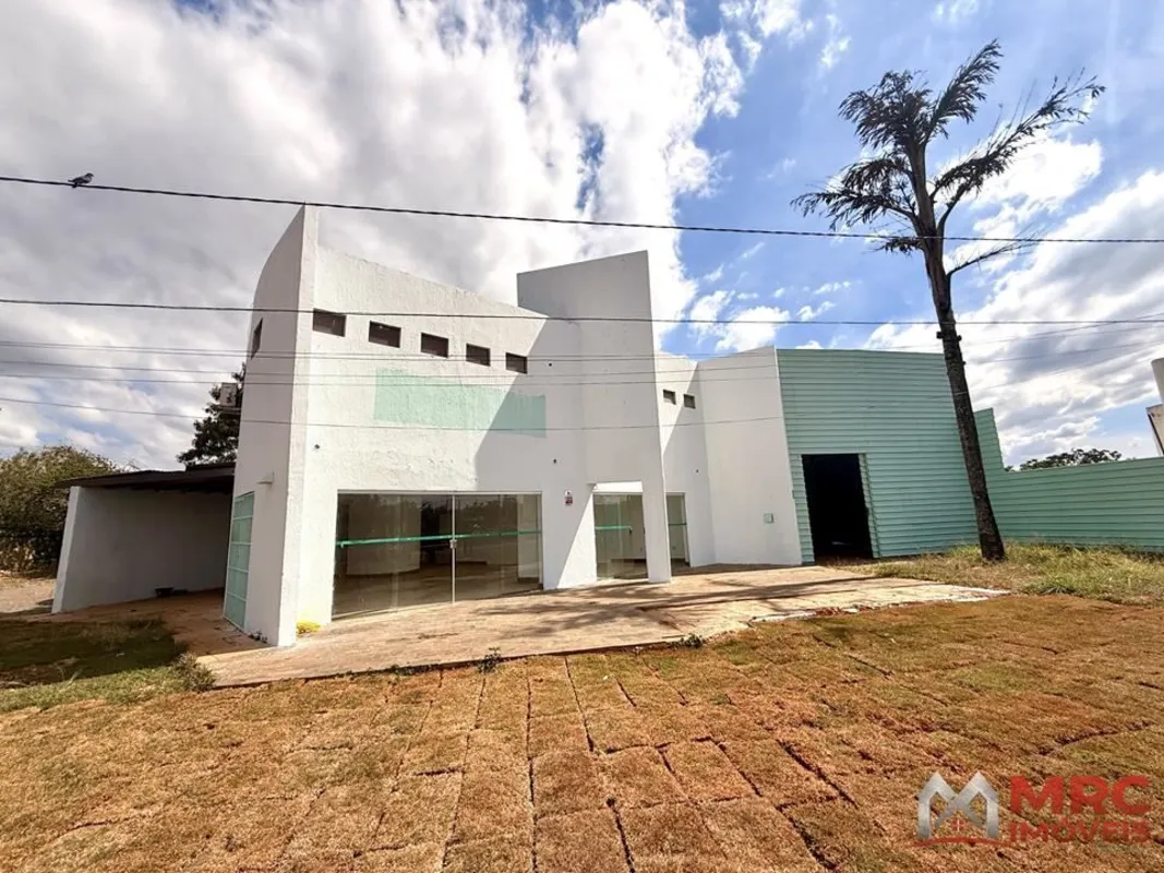 VILLA153349 - Última atualização: 13/06/26 23:31MRC IMÓVEIS ALUGA: PRÉDIO COM PÁ...
