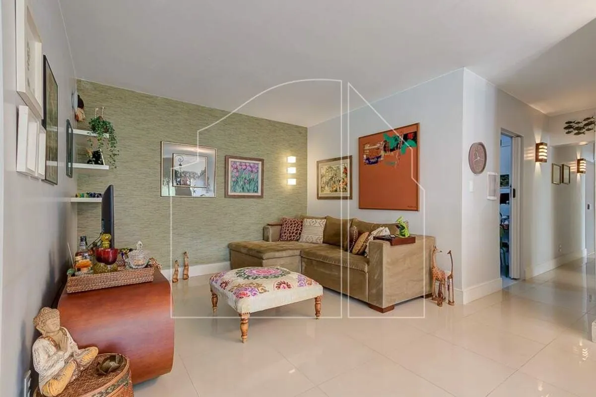 DALL´OCA IMÓVEIS VENDE:Morar na Asa Sul com conforto e sofisticação. Este aparta...