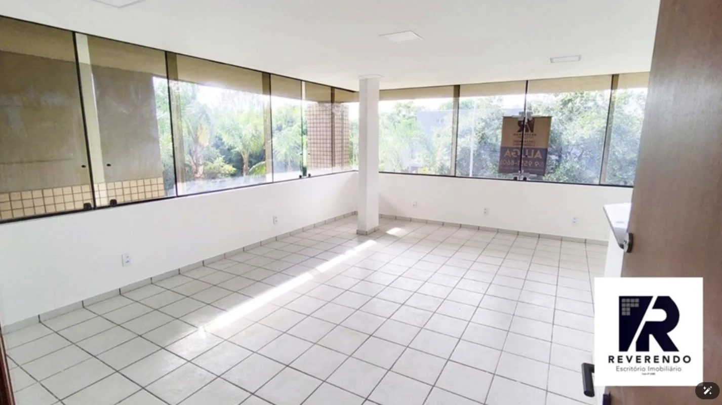 ***Venda com Exclusividade!***Tipo: Sala de canto, reformada.Área: Aproximadamen...