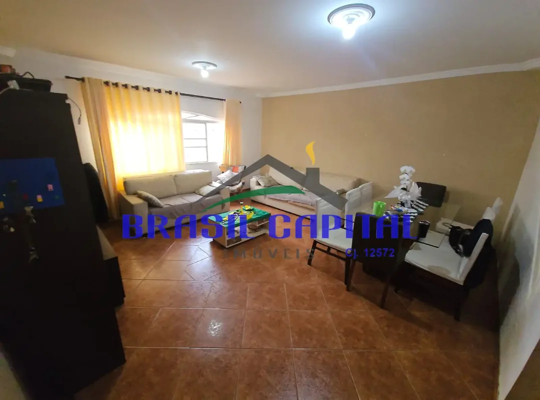 QSF 13 – Sobrado Amplo com 4 Quartos e 2 Suítes | 260m²Quer morar com conforto, ...