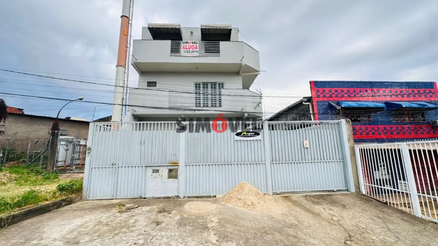 ADE Ceilândia 120m² com 02 quartos, sendo 01 suíte, varanda e garagem R$ 1500,00...
