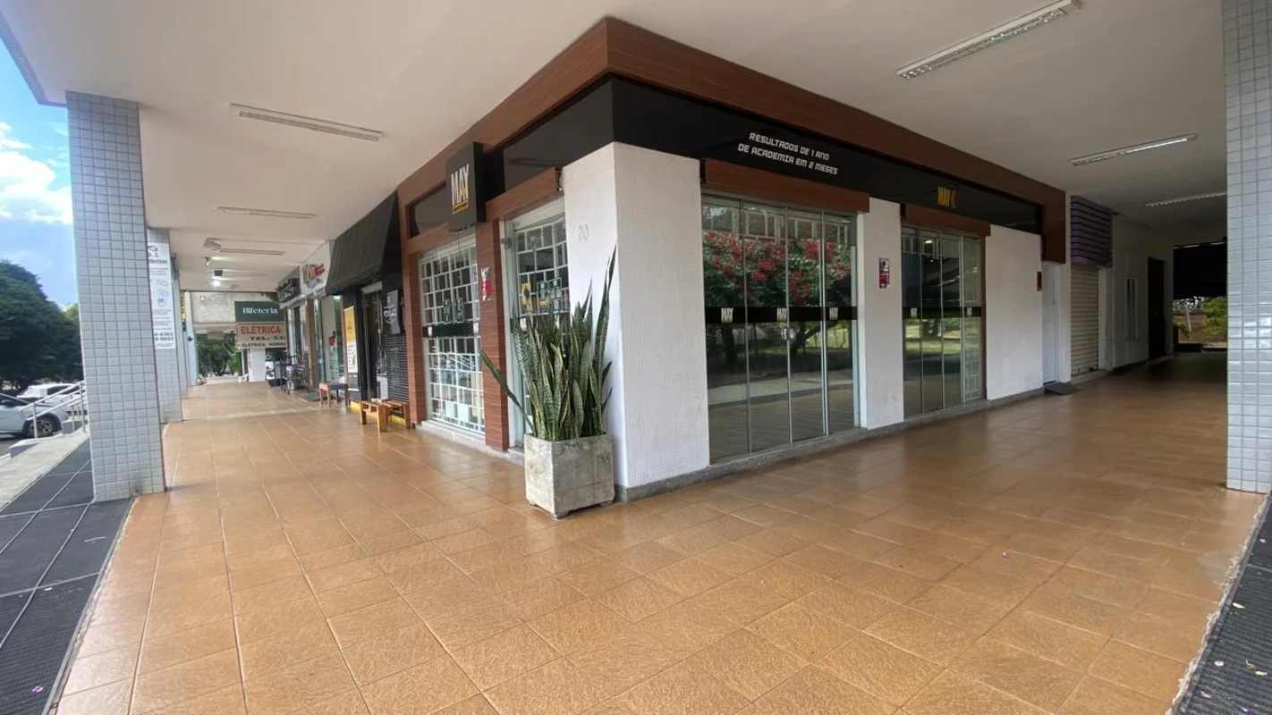 Venda com exclusividade.SCLN 103 Bloco B loja 20.!!! LOJA DE ESQUINA * DE FRENTE...