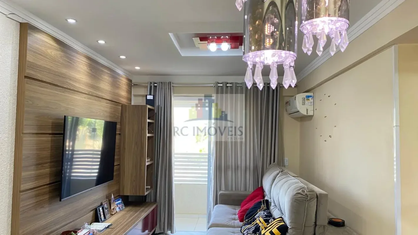 Vendo excelente Apto reformado no Residencial AstralApto 2 Qtos com suíte, sala ...
