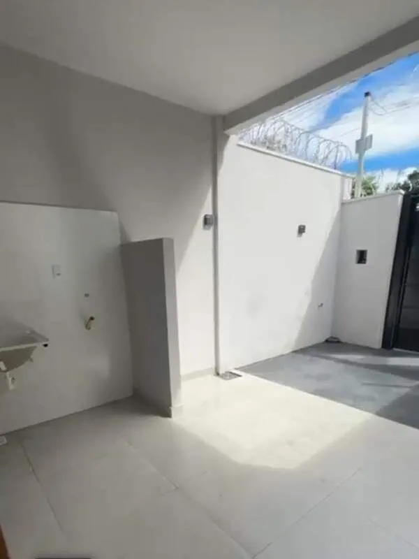  Casa 3 quartos para Venda Residencial Flor do Cerrado, AnápolisLote 100 mtsÁrea...