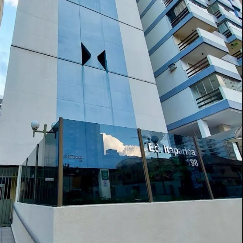 Apartamento de 2 quartos totalmente reformado, ideal para quem busca conforto, p...