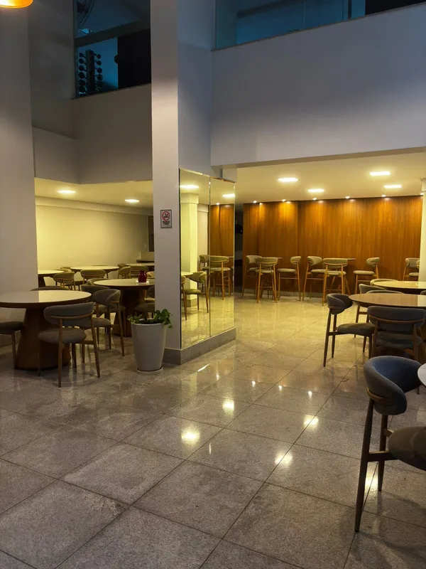 Apartamento no Edifício Gran Triunfo – Alto da GlóriaApartamento sofisticado com...