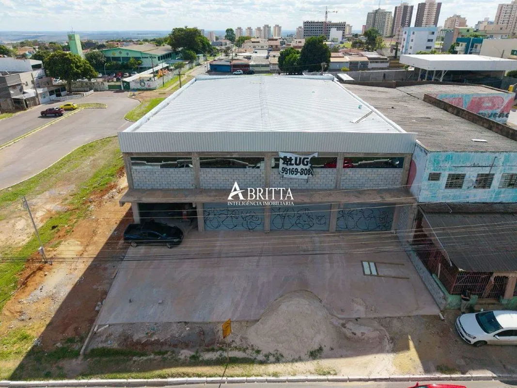 Galpão comercial com excelente localização na QN 501, Conjunto I, Lote 02, Samam...