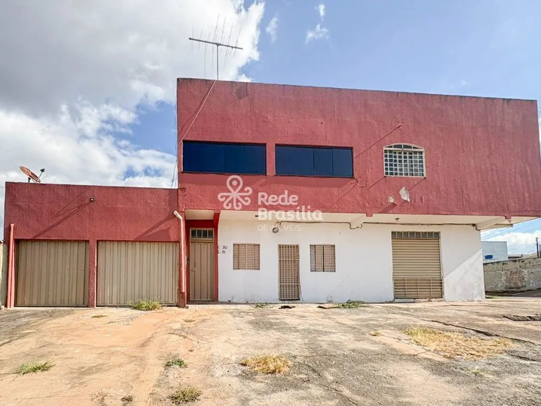 EXCELENTE PRÉDIO EM SÃO SEBASTIÃOÓtima oportunidade para investidores ou para qu...