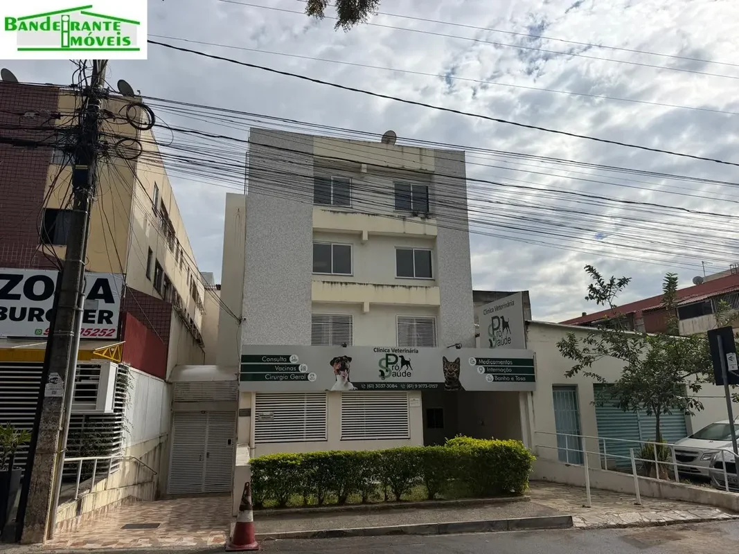 IMÓVEL COMPOSTO POR:- 02 QUARTOS- SALA AMPLA- COZINHA - ÁREA DE SERVIÇO- BANHEIR...