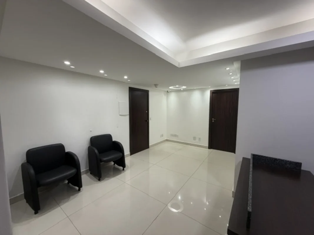 Sala Comercial para Locação – Setor de Rádio e TV Sul (SRTVS)Excelente oportunid...