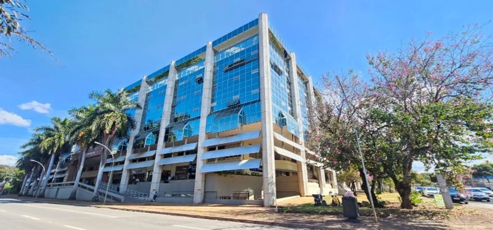 SRTV/NORTE - EDIFÍCIO BRASÍLIA RÁDIO CENTER - Locação sala comercial com 30m² út...