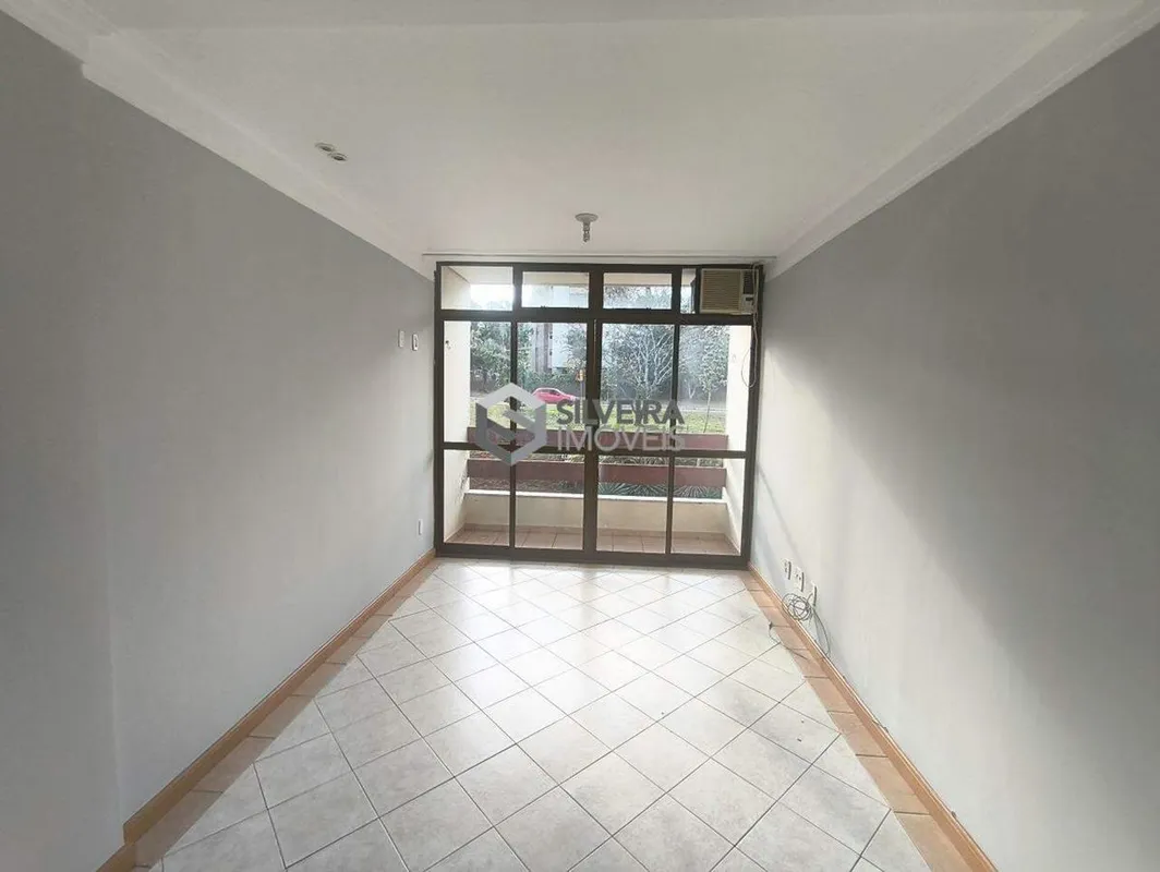 Excelente kit compsota por:- Sala,- Copa com fogão;- Quarto com varanda;- Banhei...