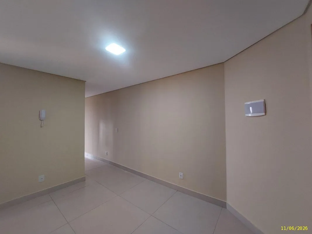 Excelente apartamento com 2 quartos (1 suíte), sala ampla, cozinha funcional, ba...