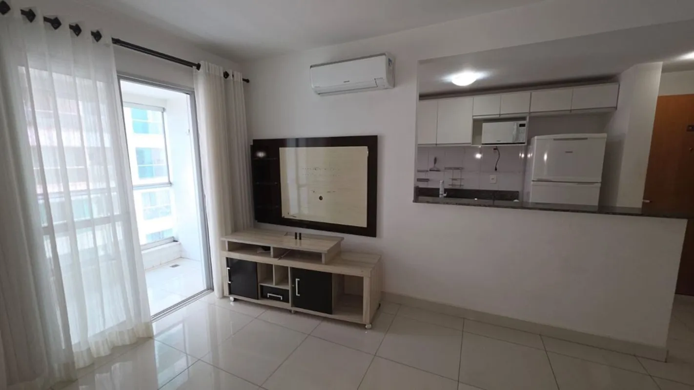 Apartamento todo reformado, 2 quartos com armários sendo (1 suíte), sendo o quar...