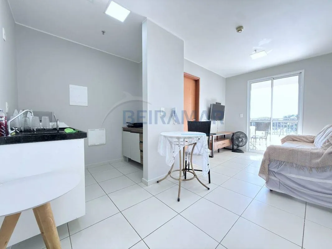 Este excelente apartamento de 50m² no renomado condomínio Tagua Life Resort ofer...