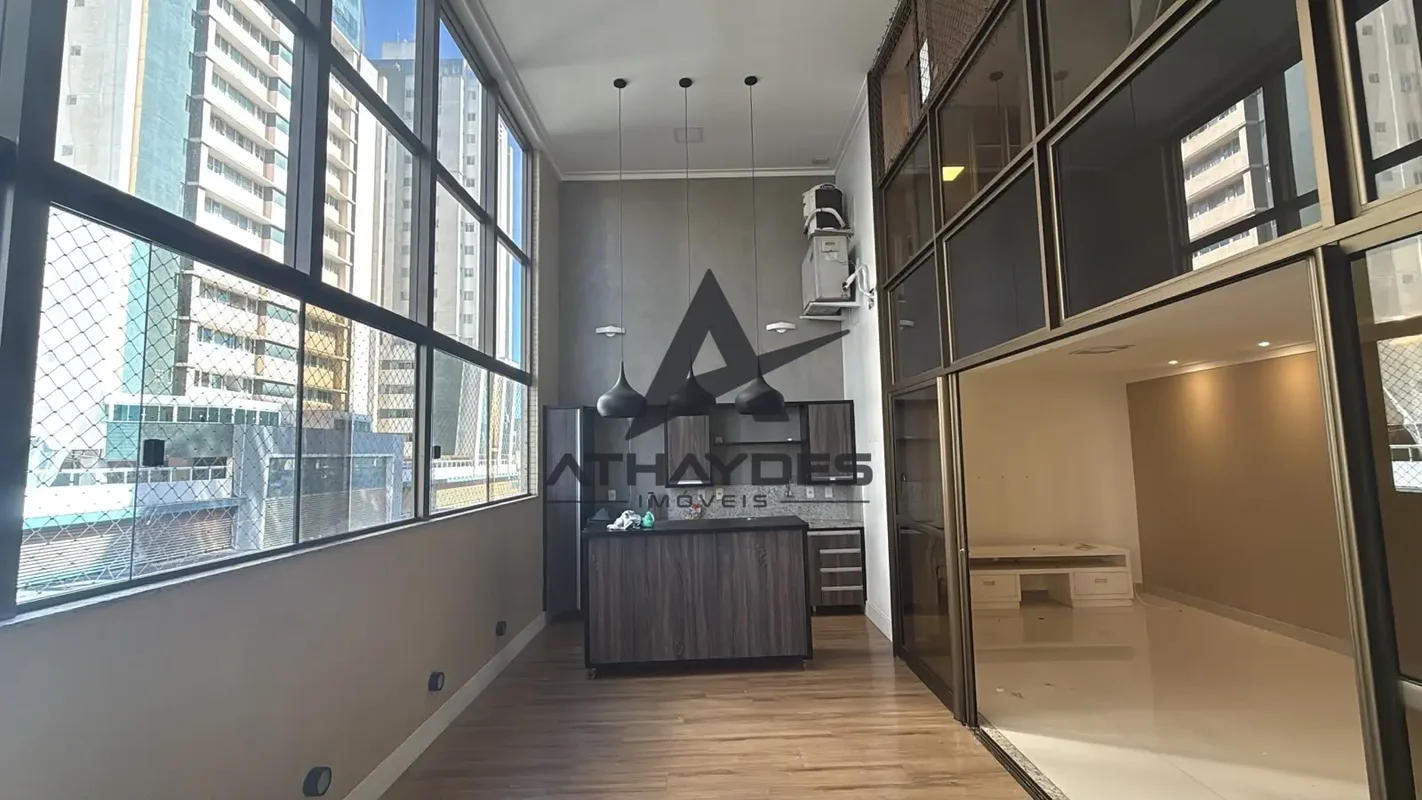 Conquiste conforto e praticidade no coração de Águas Claras: este duplex de 3 qu...