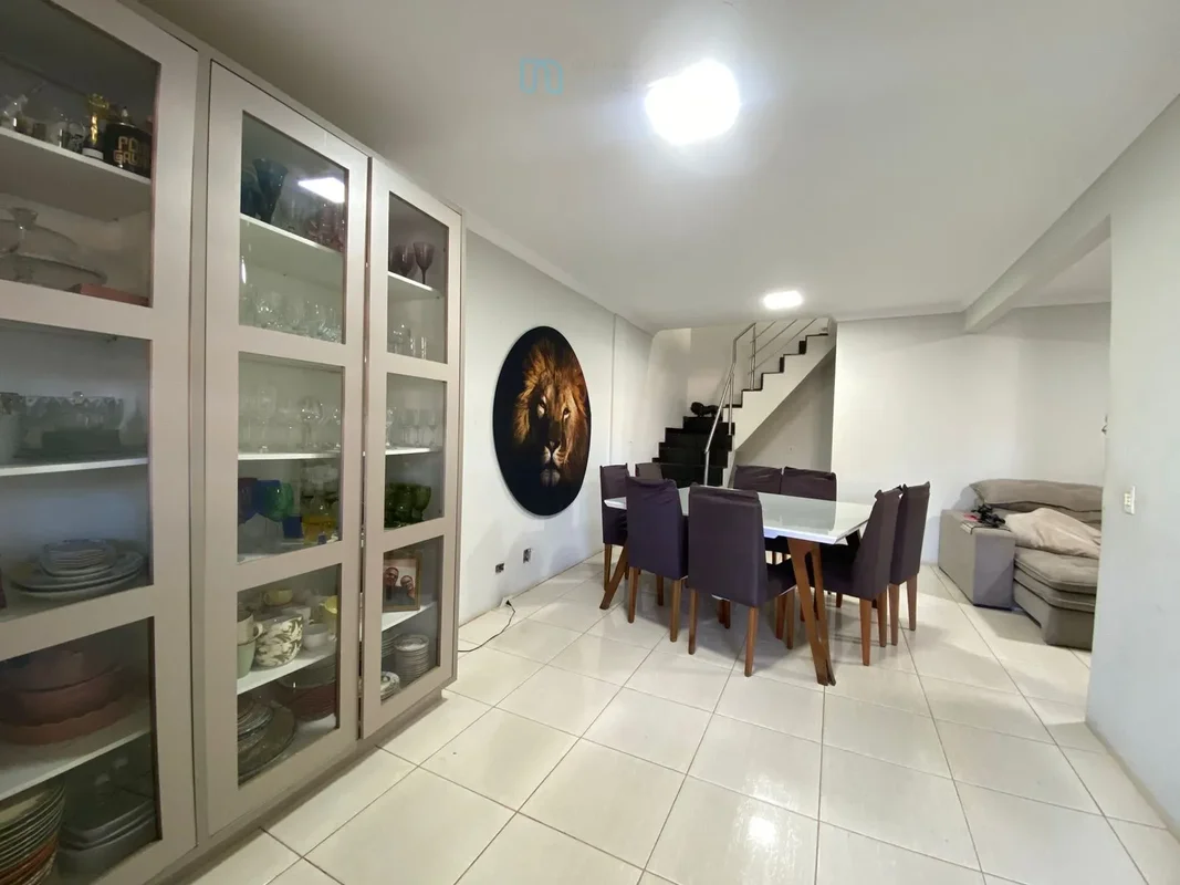 IMOBILIÁRIA NOBLE PRIME VENDE EXCELENTE SOBRADO NA QRC 3 – RESIDENCIAL SANTOS DU...
