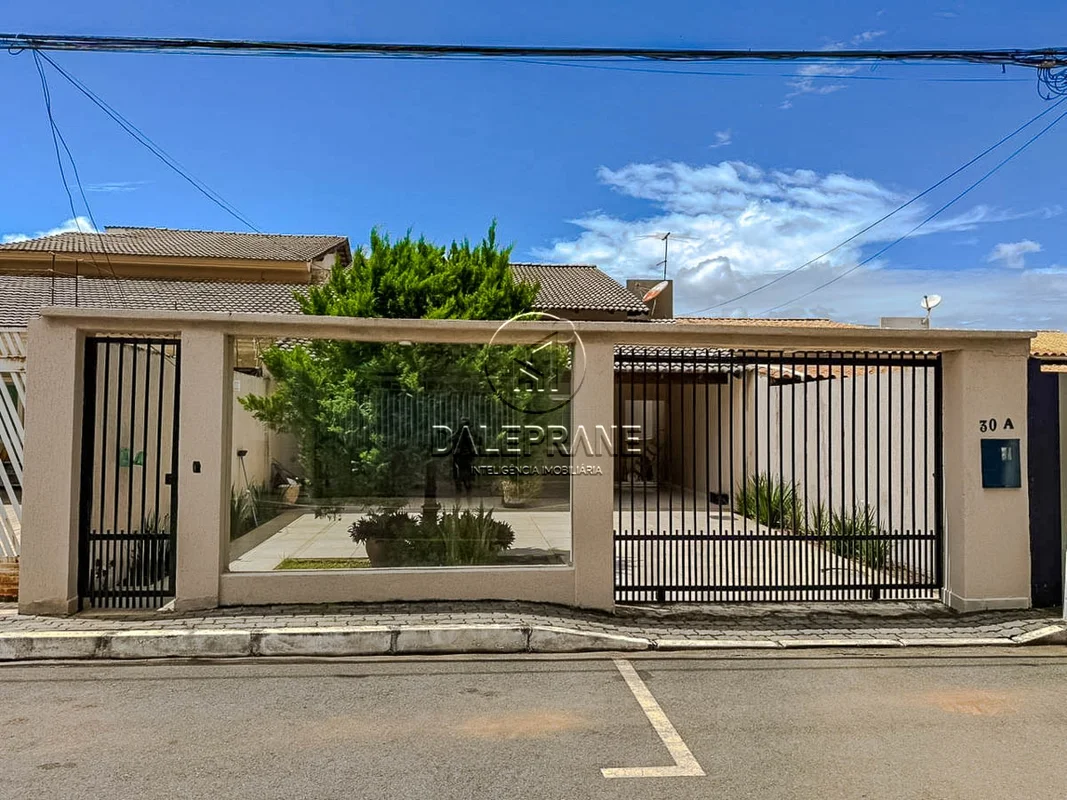a Daleprane apresenta uma casa encantadora no Condomínio Lua Nova, na Rua 3C Cha...