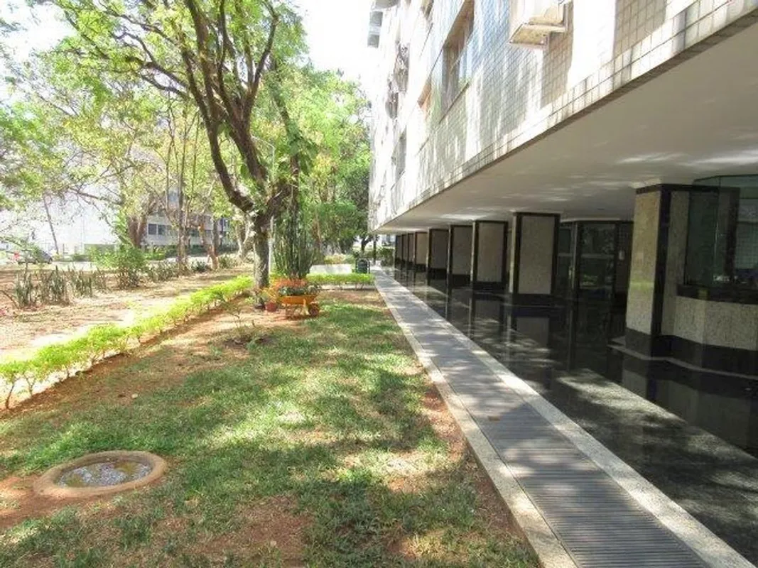 RARIDADE! ÓTIMA LOCALIZAÇÃO!Excelente apartamento de 3 quartos sendo 1 suíte com...