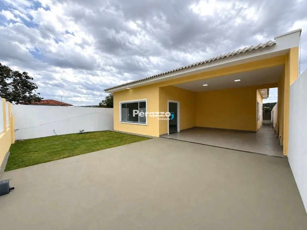 Casa Nova com Acabamento Impecável e Espaços Planejados para o Seu Conforto no Q...