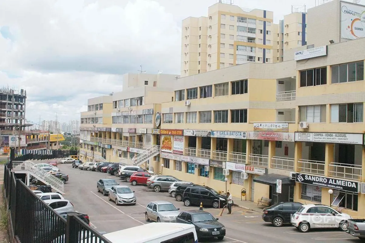 Avenida das Araucárias vendo no Maggiore Shopping - Águas Claras SulValor; R$ 89...