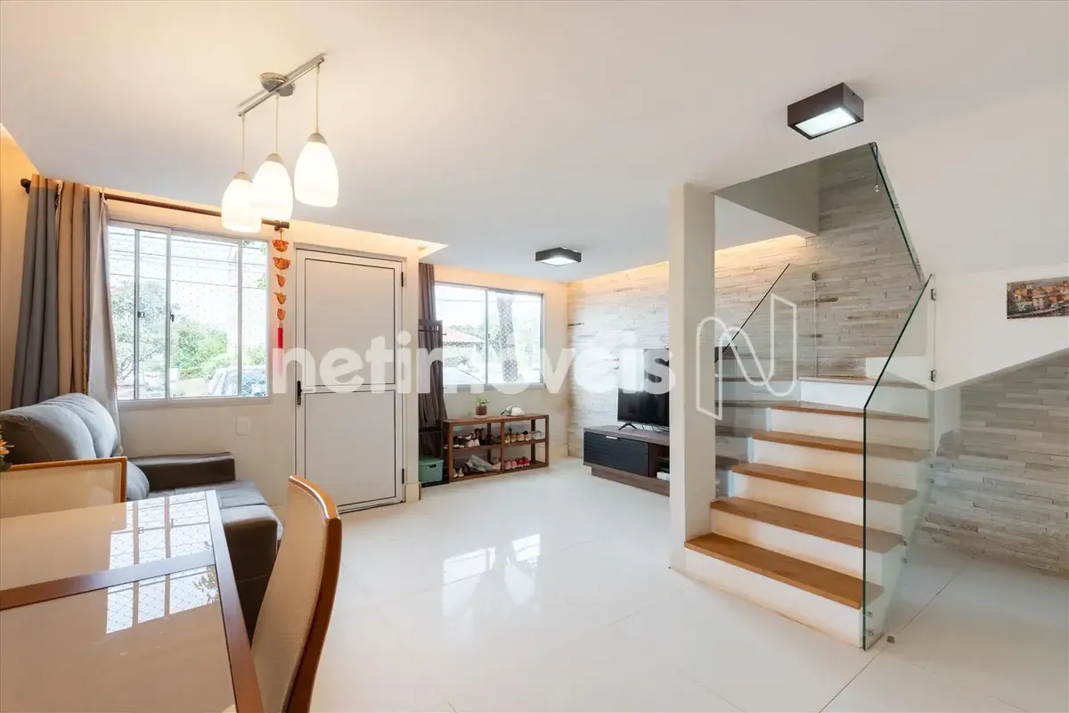 Casa 03 quartos - Aceita financiamento - FGTS - Permuta - Jardim Mangueiral Loca...