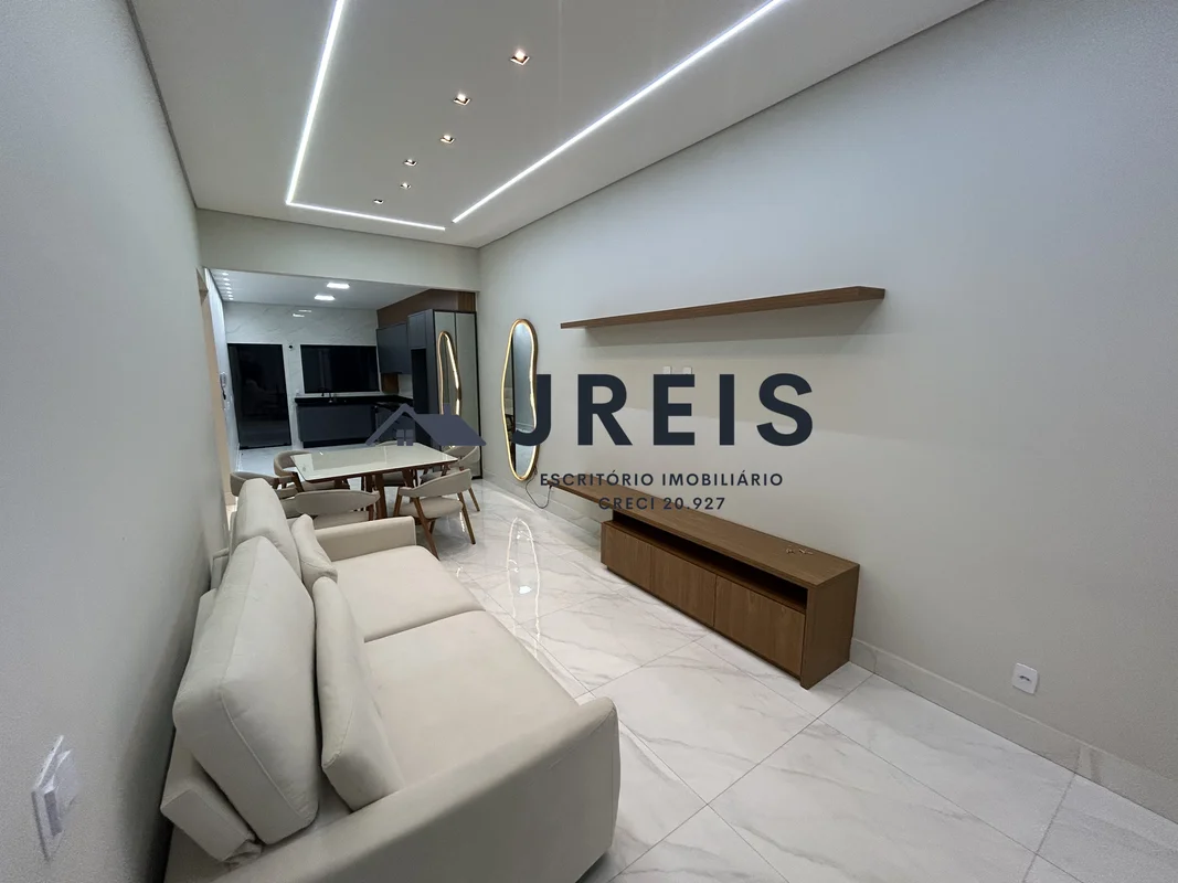 JREIS ESCRITÓRIO IMOBILIÁRIO* 3 quartos sendo uma suíte completa com ar-condicio...