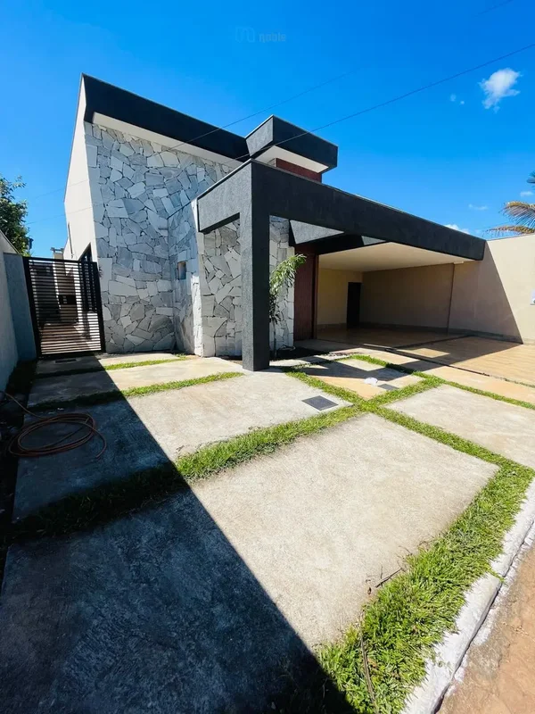 Vendo casa de altíssimo Padrão na Ponte Alta Norte!Acabamento de primeira!Porcel...