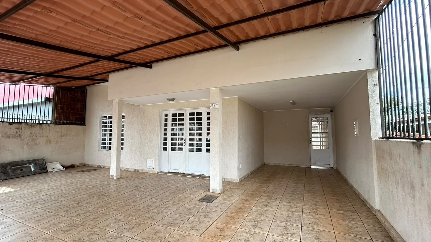 CASA À VENDA – TAGUATINGA NORTE | QNA 37Localizada em uma excelente região de Ta...