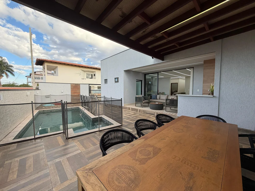 3 suítes, lote 400 metros, Aberto, conforto, arquitetura elegante e design sofis...