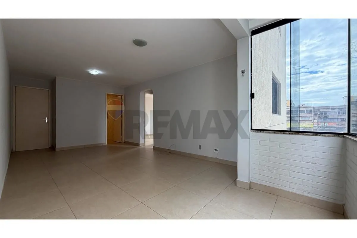 Quer comprar no centro de Taguatinga e deixar o apartamento do seu jeito? Este 2...