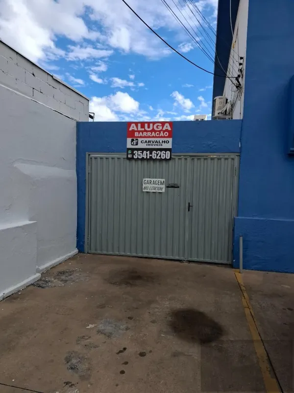 ALUGA-SE BARRACÃOBarracão com 1 quarto, sala, banheiro social, cozinha, varanda ...
