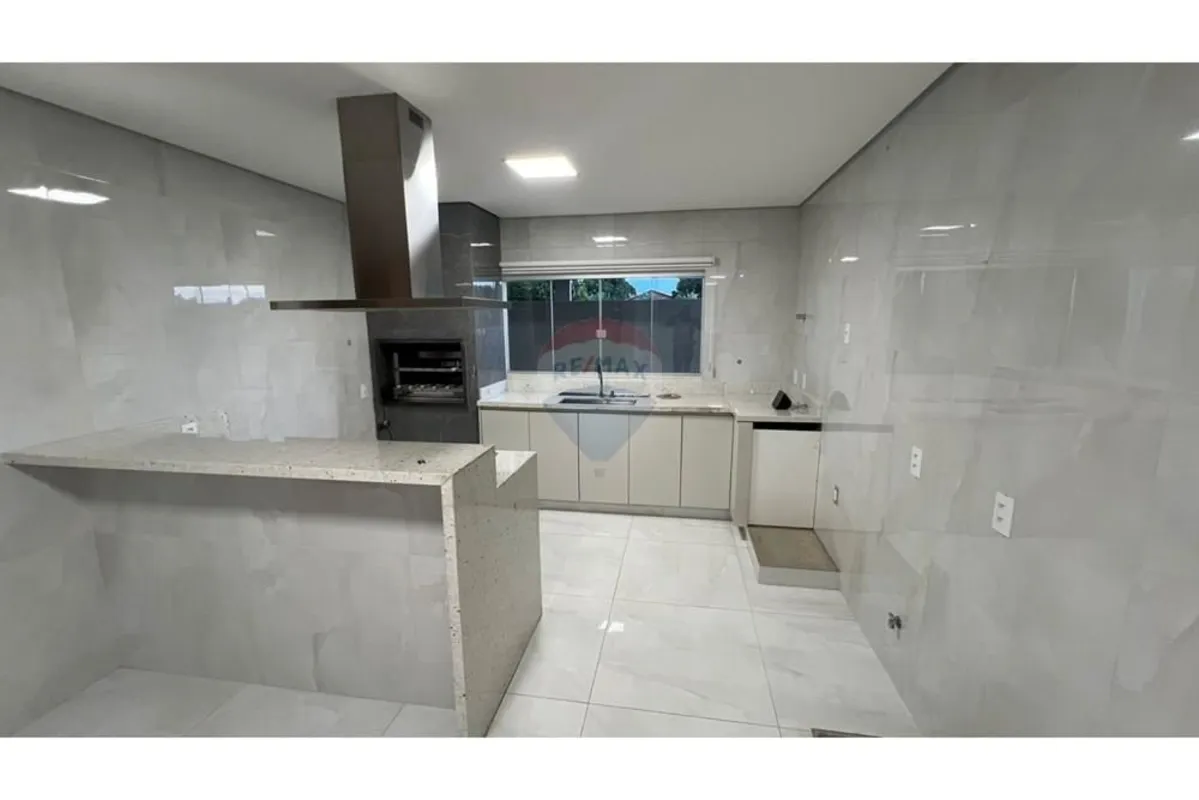 DUAS CASAS Independentes no mesmo lote no Condomínio Mansões EntrelagosSOBRE O I...